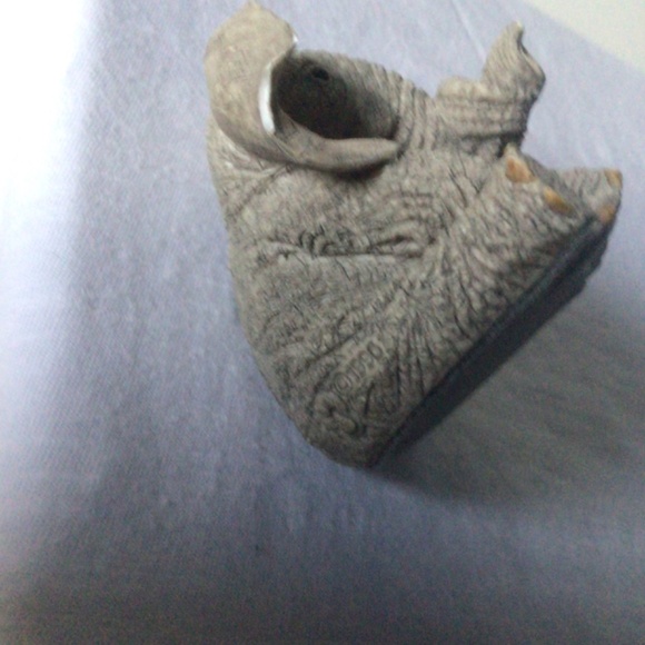 Tuskers Collectible 1996 Elephant Figurine - Picture 6 of 6